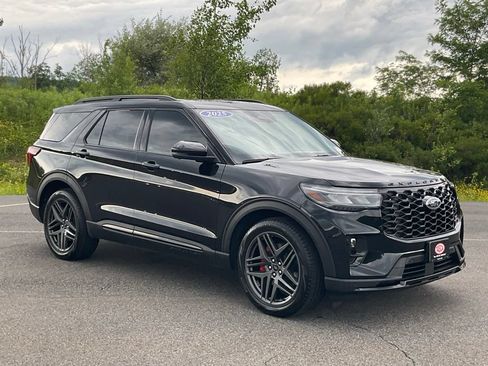 Certified 2025 Ford Explorer ST w/ Sun And Sound Package AWD/4WD image 1