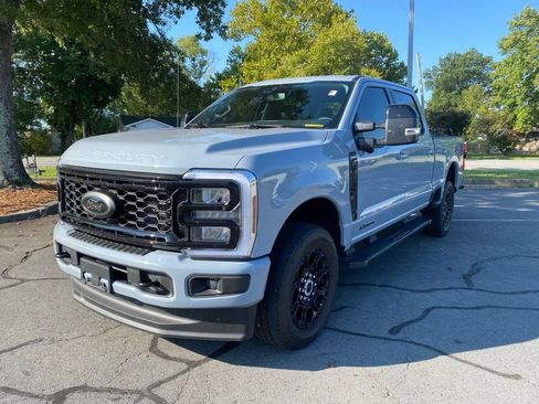 Used 2025 Ford F250 Lariat w/ Black Appearance Package AWD/4WD image 3