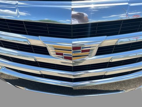 Used 2019 Cadillac Escalade Luxury AWD/4WD image 35