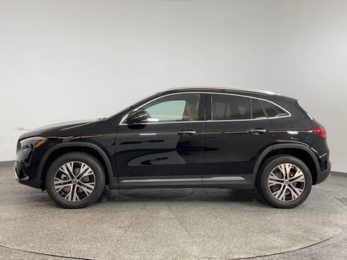 Certified 2025 Mercedes-Benz GLA 250 image 2