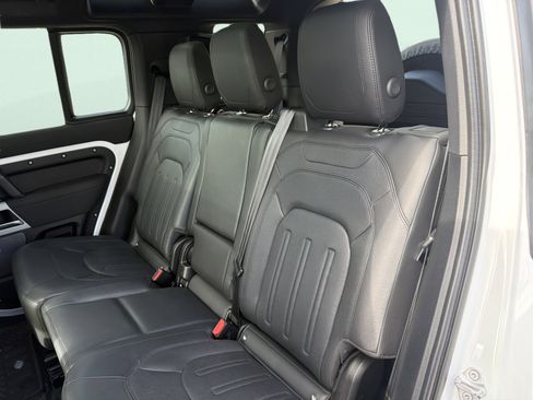 Used 2022 Land Rover Defender 110 S AWD/4WD image 26