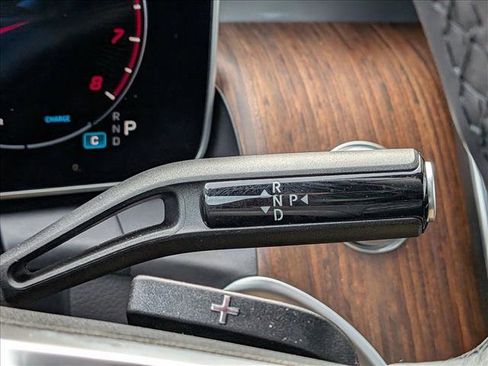 Certified 2025 Mercedes-Benz GLC 300 4MATIC image 12