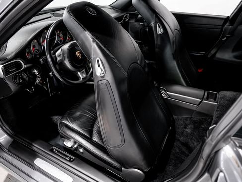 Used 2005 Porsche 911 Carrera S RWD image 19