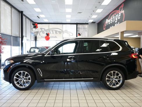 Used 2021 BMW X5 xDrive40i w/ Executive Package AWD/4WD image 3