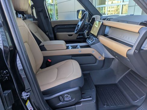 New 2026 Land Rover Defender 130 V8 AWD/4WD image 27