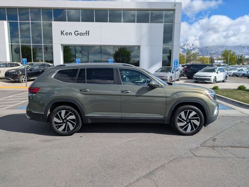 Certified 2025 Volkswagen Atlas SEL AWD/4WD image 2