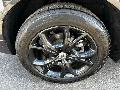 Used 2024 Dodge Hornet R/T Plus w/ R/T Blacktop Package AWD/4WD image 10
