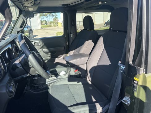 Used 2020 Jeep Wrangler Sport image 10