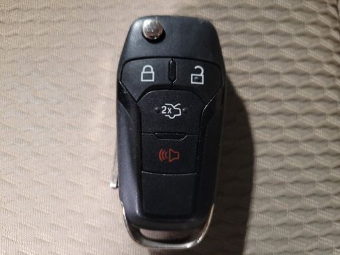 Used 2021 Ford Explorer 2WD image 32