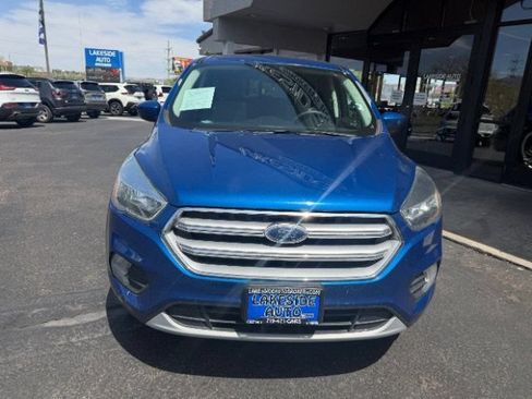 Used 2017 Ford Escape SE FWD image 9