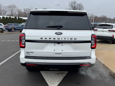 Used 2023 Ford Expedition Limited image 7
