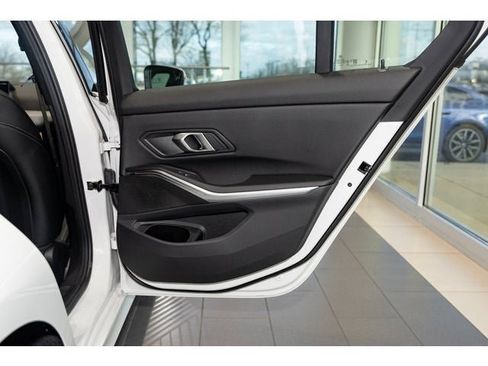 New 2026 BMW 330i xDrive Sedan w/ Premium Package image 75