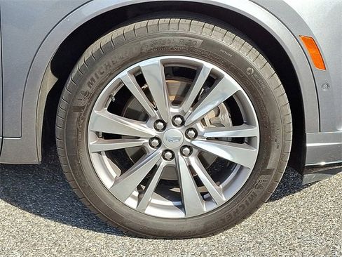 Used 2020 Cadillac XT6 Premium Luxury image 8