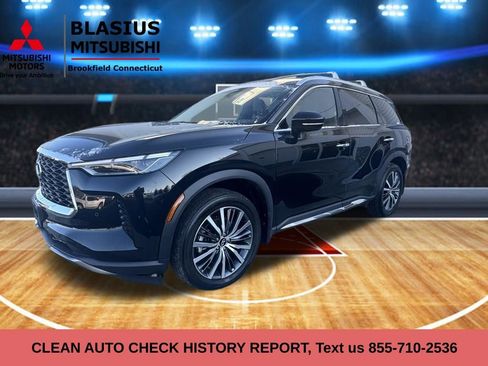 Used 2023 INFINITI QX60 Sensory w/ Cargo Package image 3
