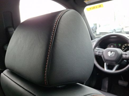 Used 2025 Honda CR-V Sport-L image 9