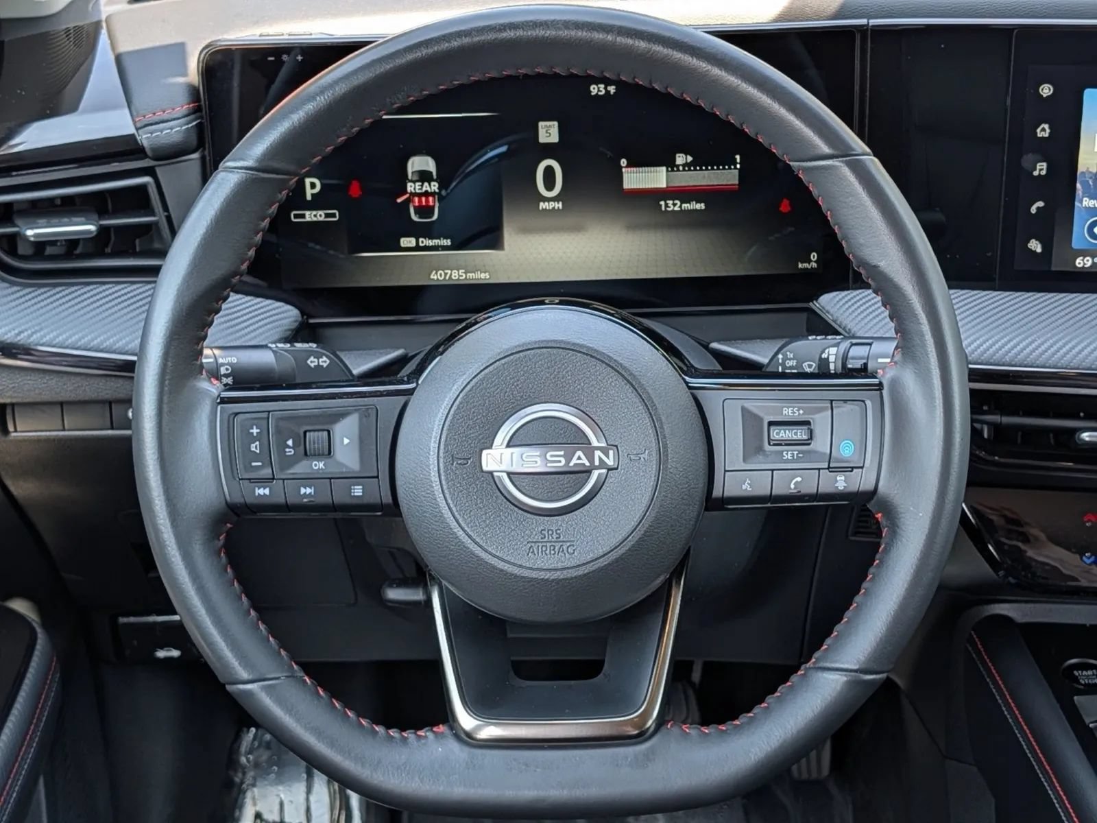 Certified 2025 Nissan Kicks SR FWD image 20