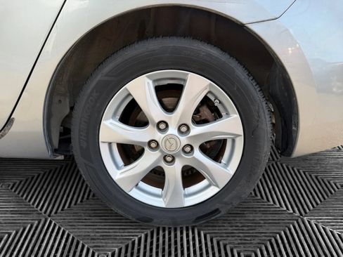 Used 2011 MAZDA MAZDA3 i Touring FWD image 15