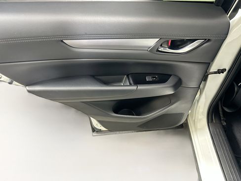 Used 2017 MAZDA CX-5 Touring image 25