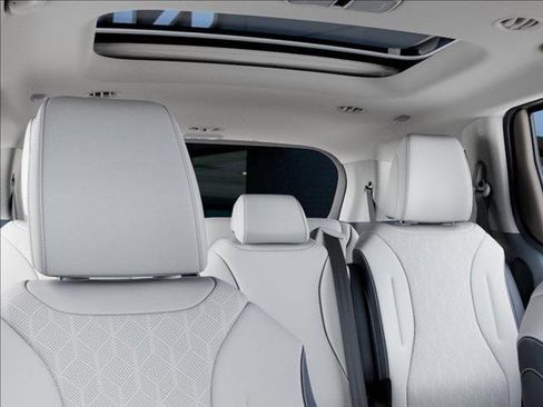 New 2026 Kia Carnival SX image 27