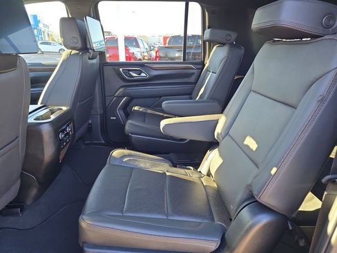 Certified 2024 Chevrolet Suburban High Country w/ Advanced Technology Package image 29