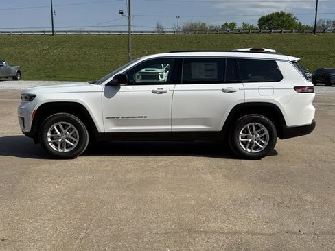 New 2026 Jeep Grand Cherokee L Laredo AWD/4WD image 12