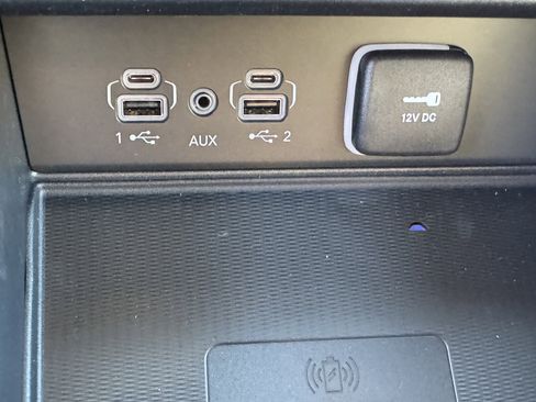 New 2025 Jeep Grand Cherokee Altitude image 28