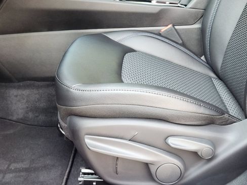 New 2026 Jeep Compass Latitude AWD/4WD image 21