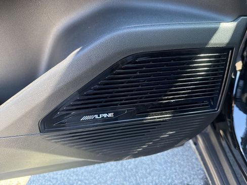 New 2026 Jeep Cherokee Overland image 23