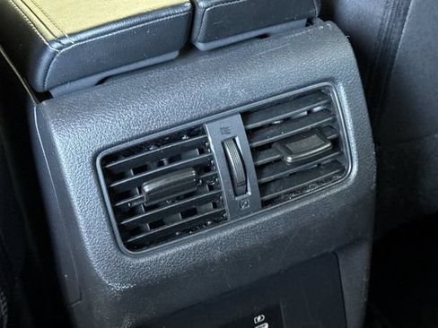 Used 2024 Nissan Rogue SV AWD/4WD image 44