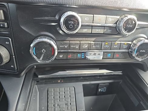 Used 2026 Ford F250 Platinum AWD/4WD image 26
