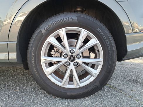 Used 2024 Audi Q3 2.0T Premium w/ Convenience Package image 7