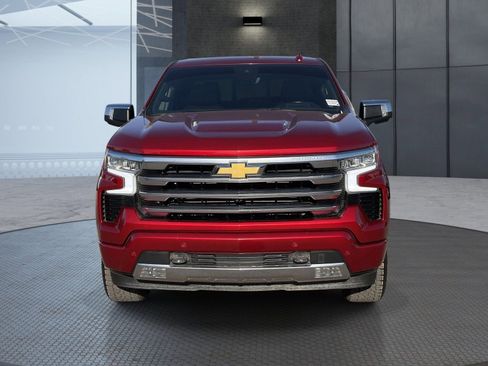 Certified 2024 Chevrolet Silverado 1500 High Country w/ Technology Package AWD/4WD image 9