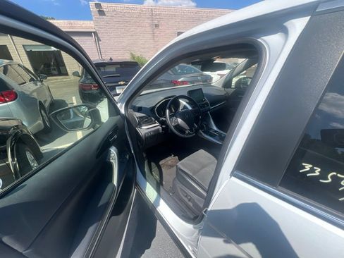Used 2025 Mitsubishi Eclipse Cross AWD image 2