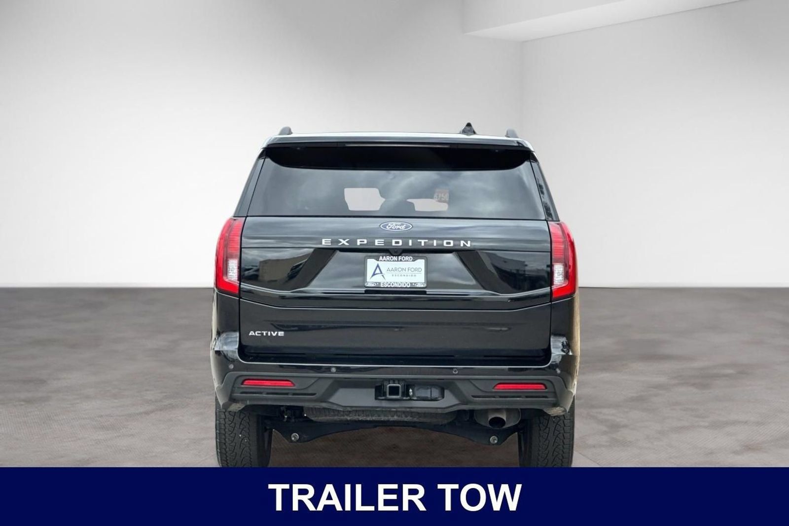 Used 2025 Ford Expedition Active AWD/4WD image 4