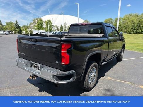 Used 2024 Chevrolet Silverado 2500 LTZ w/ LTZ Plus Package AWD/4WD image 3