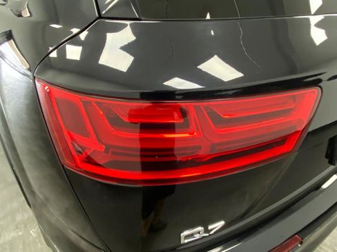 Used 2019 Audi Q7 3.0T Prestige w/ Prestige Package image 13