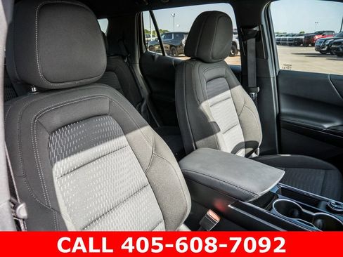 Used 2026 Chevrolet Equinox LT FWD image 77