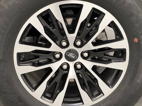 Used 2025 Ford Expedition Platinum AWD/4WD image 88