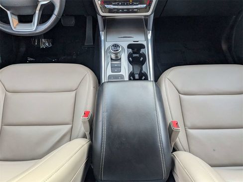 Used 2024 Ford Explorer XLT w/ Equipment Group 202A image 21