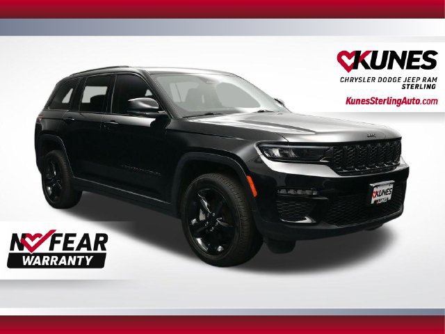 Used 2023 Jeep Grand Cherokee Limited w/ Black Appearance Package AWD/4WD image 1