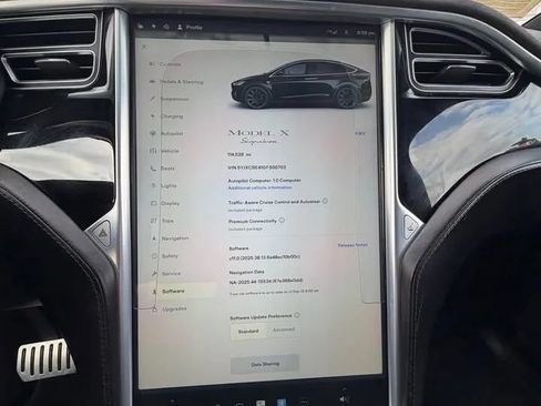 Used 2016 Tesla Model X Performance AWD/4WD image 13