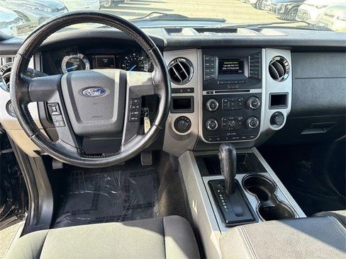 Used 2017 Ford Expedition EL XLT image 17