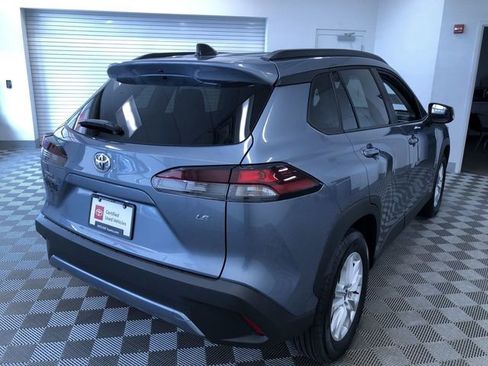 Certified 2026 Toyota Corolla Cross LE FWD image 32