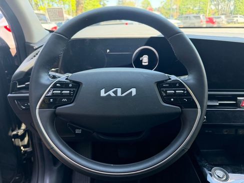 Used 2024 Kia Niro Wind w/ Wind Preserve Package FWD image 15