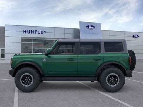 New 2025 Ford Bronco Outer Banks w/ Sasquatch Package AWD/4WD image 3