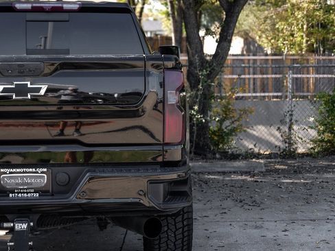 Used 2022 Chevrolet Silverado 2500 High Country w/ Safety Package II image 67