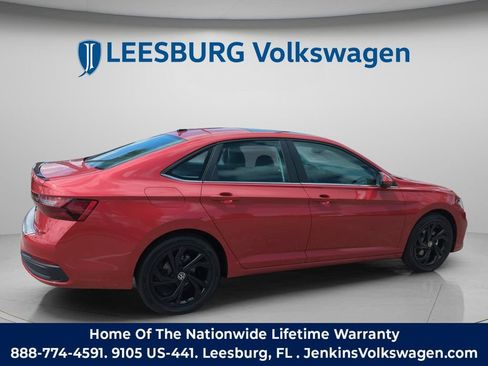 New 2026 Volkswagen Jetta SE FWD image 5
