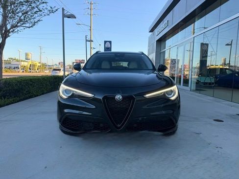 Used 2020 Alfa Romeo Stelvio w/ Nero Edizione image 15