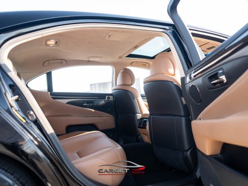Used 2014 Lexus LS 460 L RWD image 18