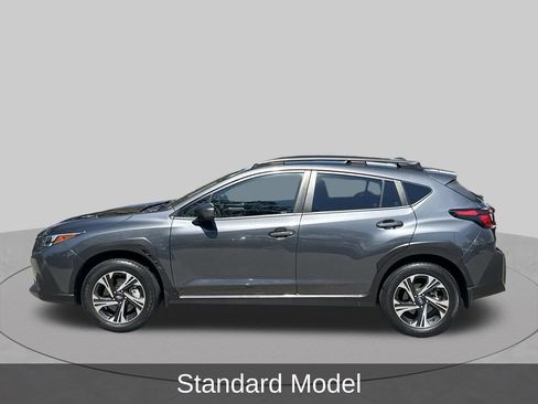 Used 2024 Subaru Crosstrek 2.0i Premium w/ Crosstrek Mirror Package AWD/4WD image 2